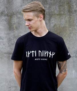 Sort t-shirt med runer - økologisk bomuld