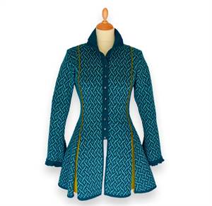 Lang jakke i stålblå med limefarvede slidser fra 1700-tallet